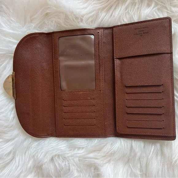 Louis Vuitton Monogram Eugenie Wallet - Picture 9 of 15